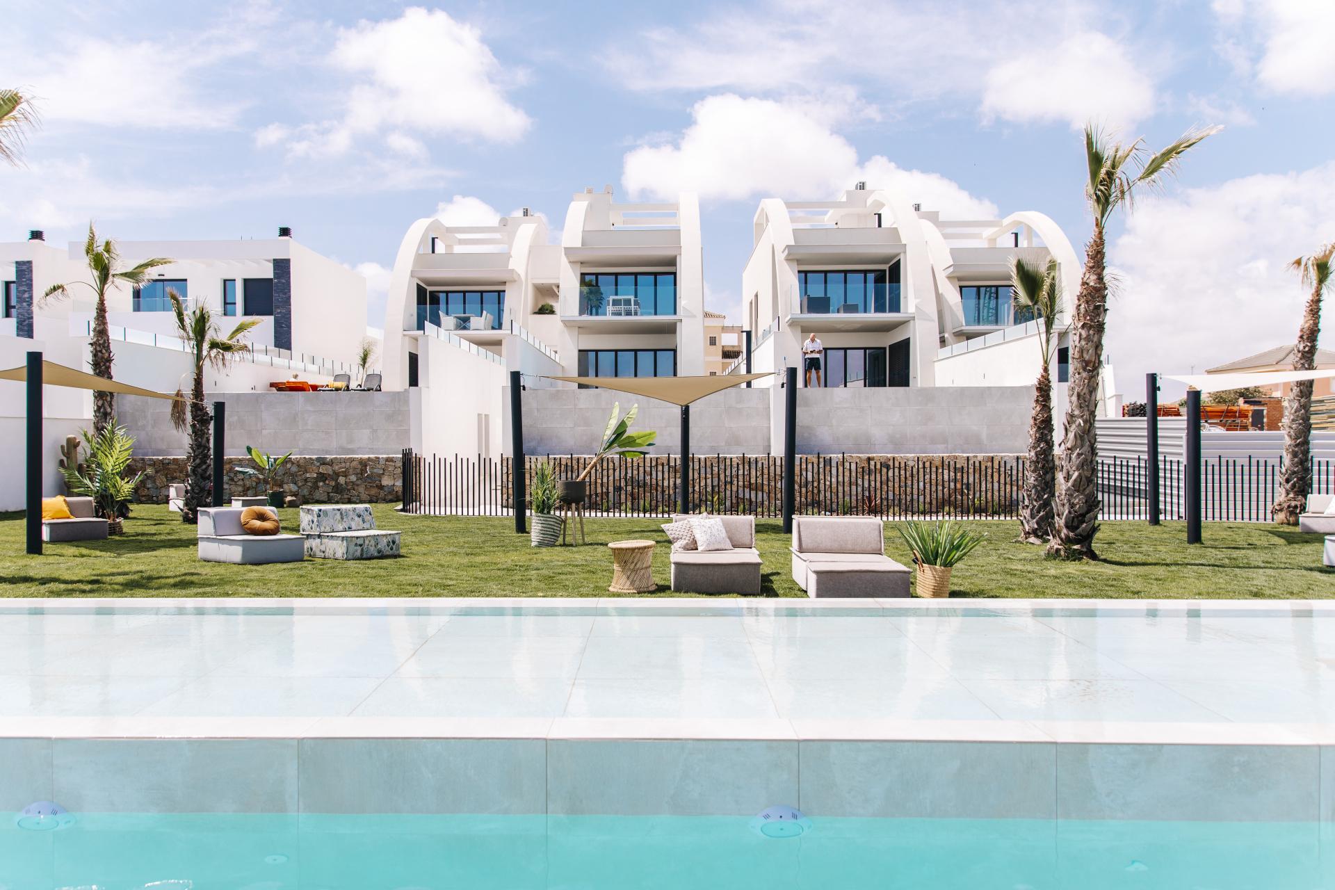 Erdgeschosswohnung mit privatem Pool in Rojales, Alicante (Costa Blanca) in Medvilla Spanje