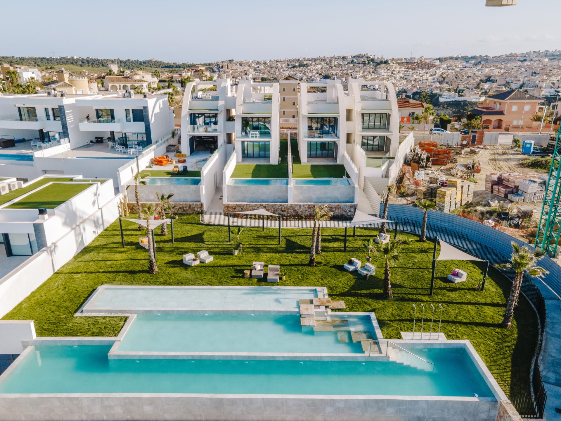 Erdgeschosswohnung mit privatem Pool in Rojales, Alicante (Costa Blanca) in Medvilla Spanje