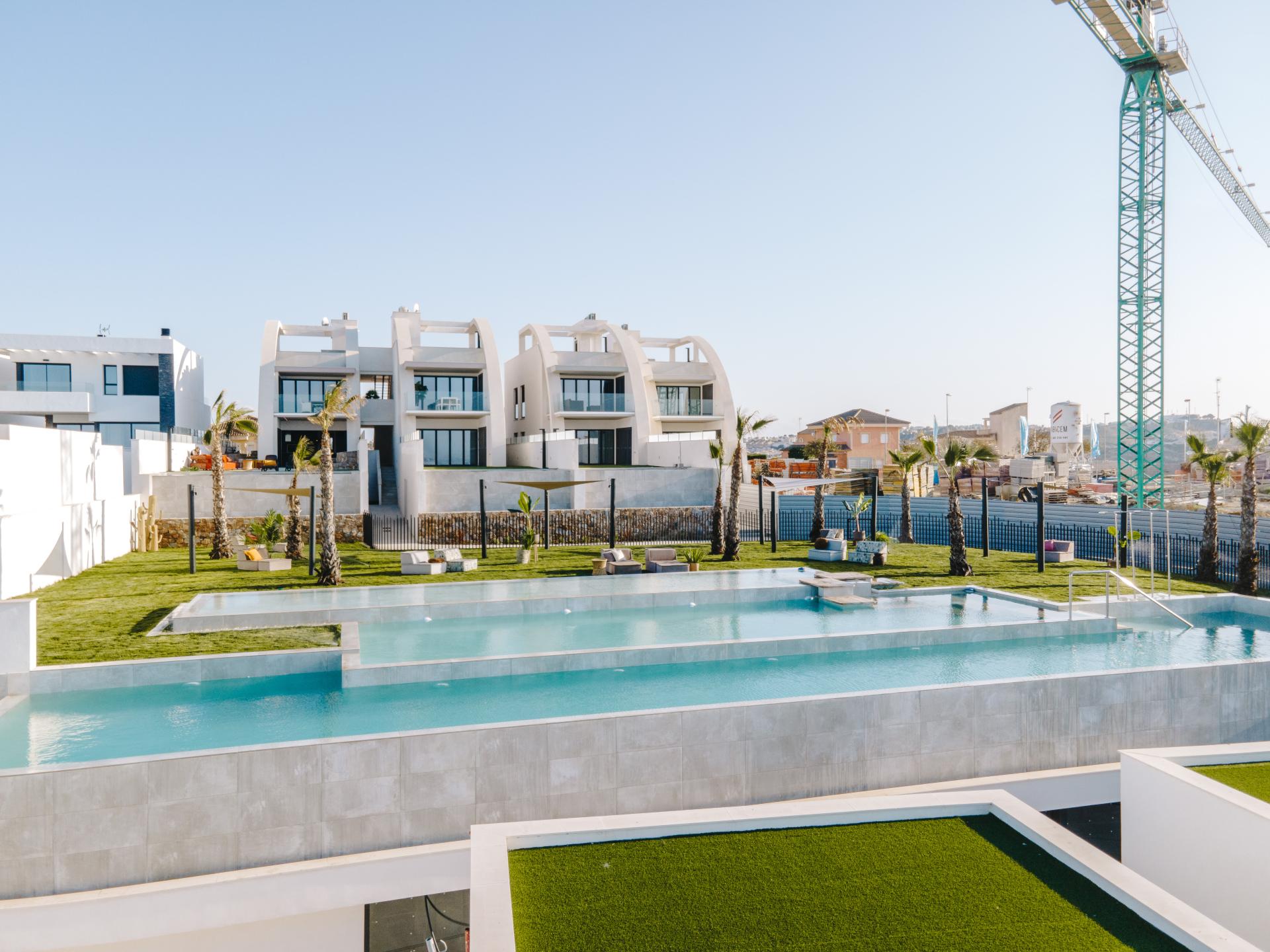 Erdgeschosswohnung mit privatem Pool in Rojales, Alicante (Costa Blanca) in Medvilla Spanje