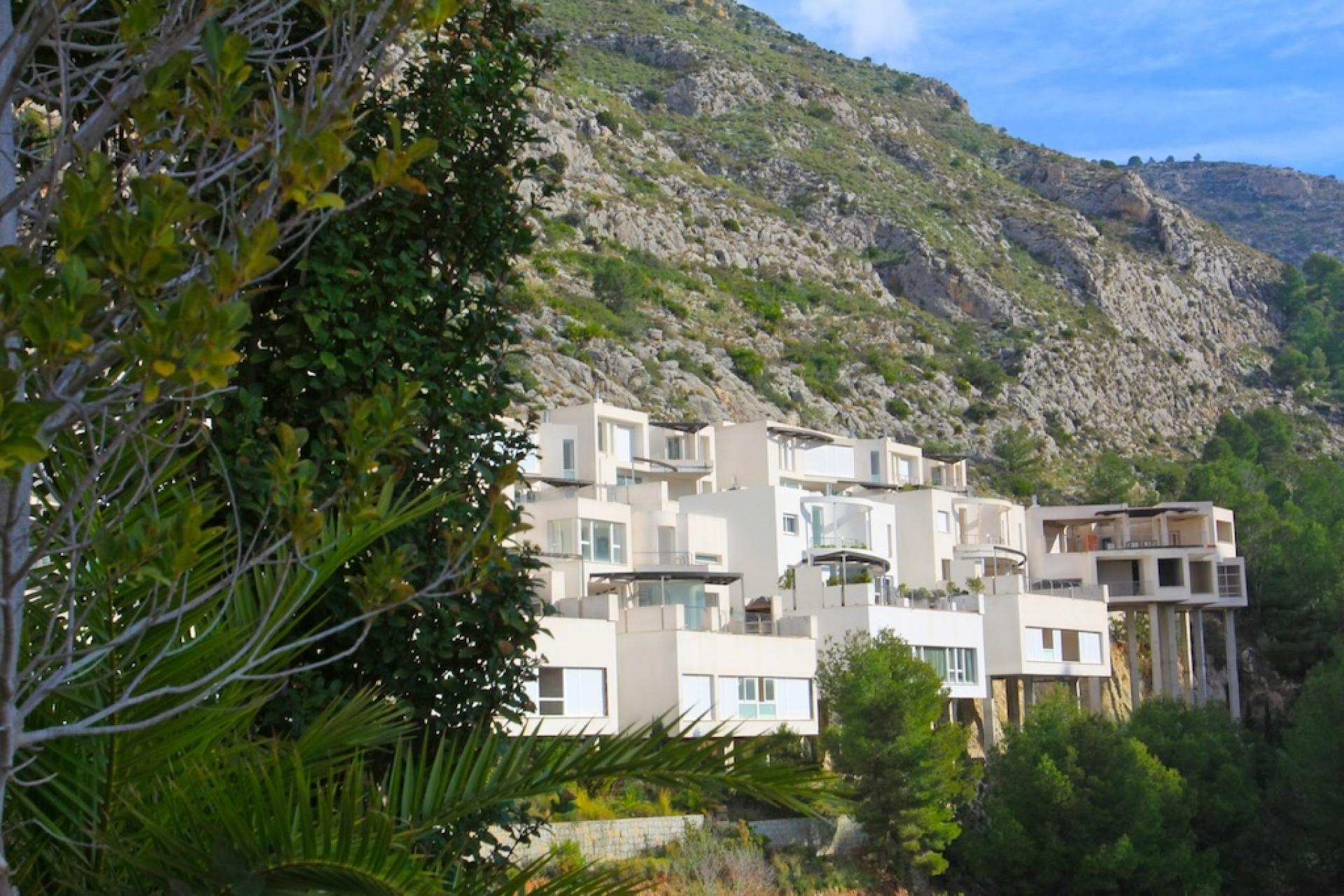 Moderne Villen zum Verkauf mit Meerblick in Altea in Medvilla Spanje