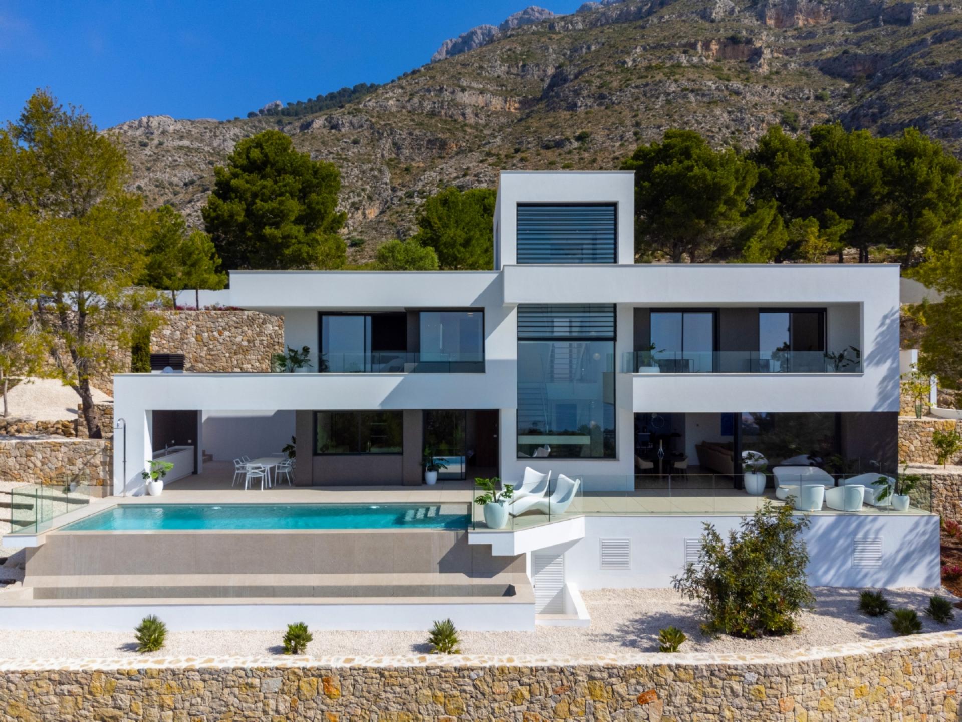 Top-Villa in exklusiver Gegend des angesagten Badeortes Altea in Medvilla Spanje