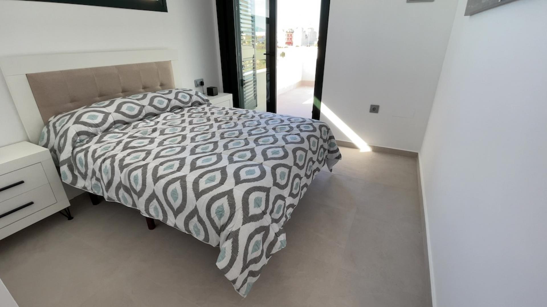 3 Schlafzimmer Villa In Daya Nueva - Neubau in Medvilla Spanje