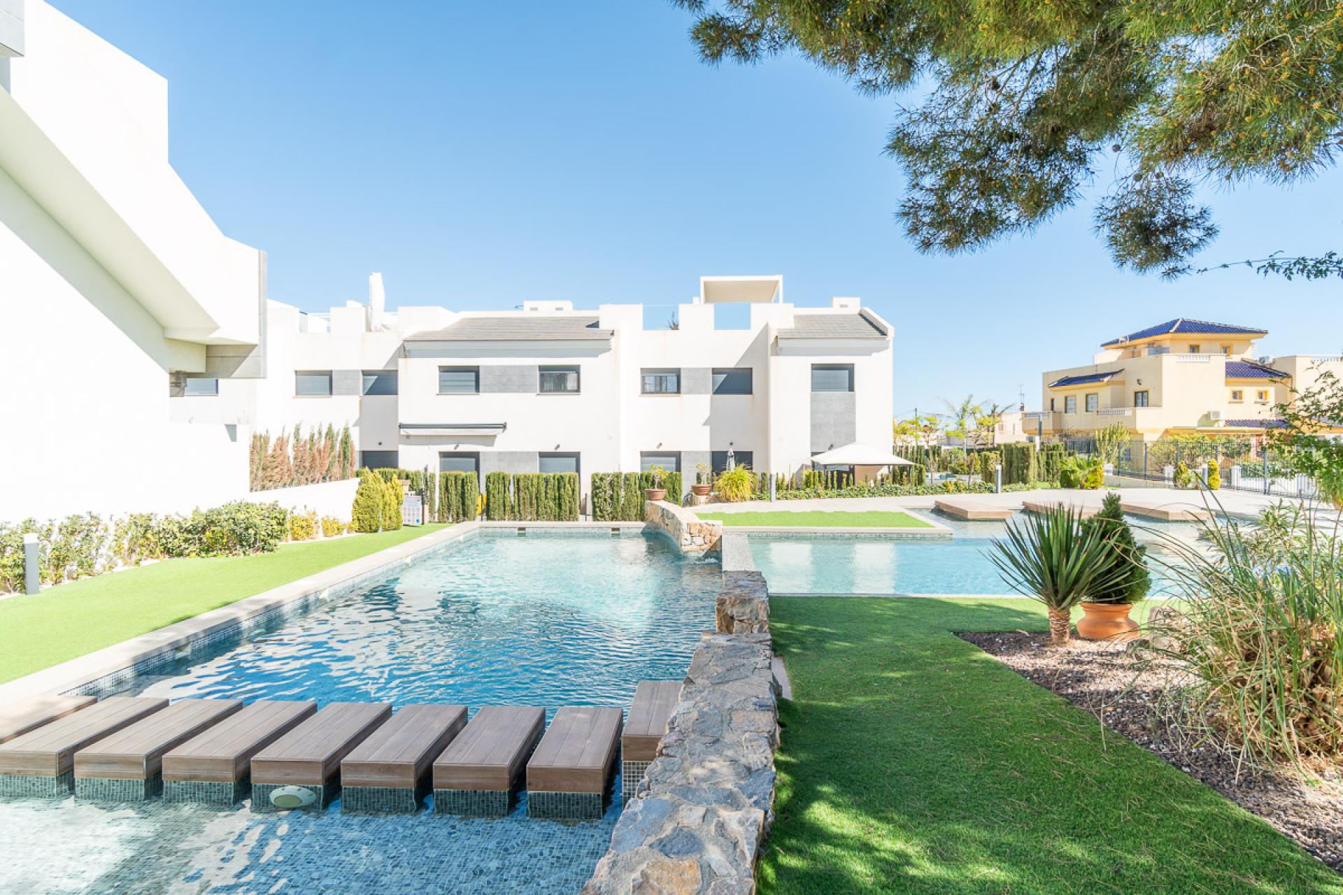 2 Schlafzimmer Wohnung mit Dachterrasse In Torrevieja - Neubau in Medvilla Spanje