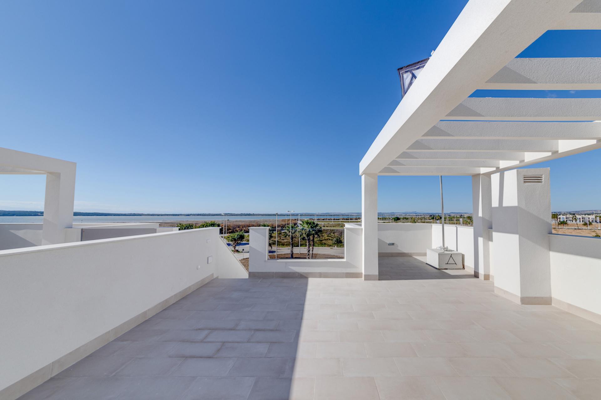 2 Schlafzimmer Wohnung mit Dachterrasse In El Raso - Neubau in Medvilla Spanje