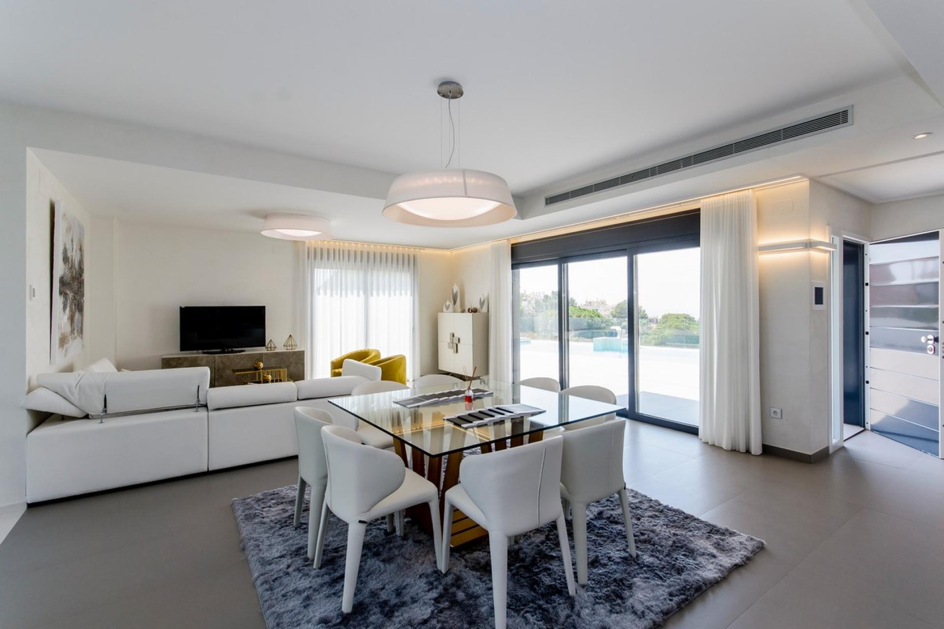 3 Schlafzimmer Villa In Dehesa De Campoamor - Neubau in Medvilla Spanje