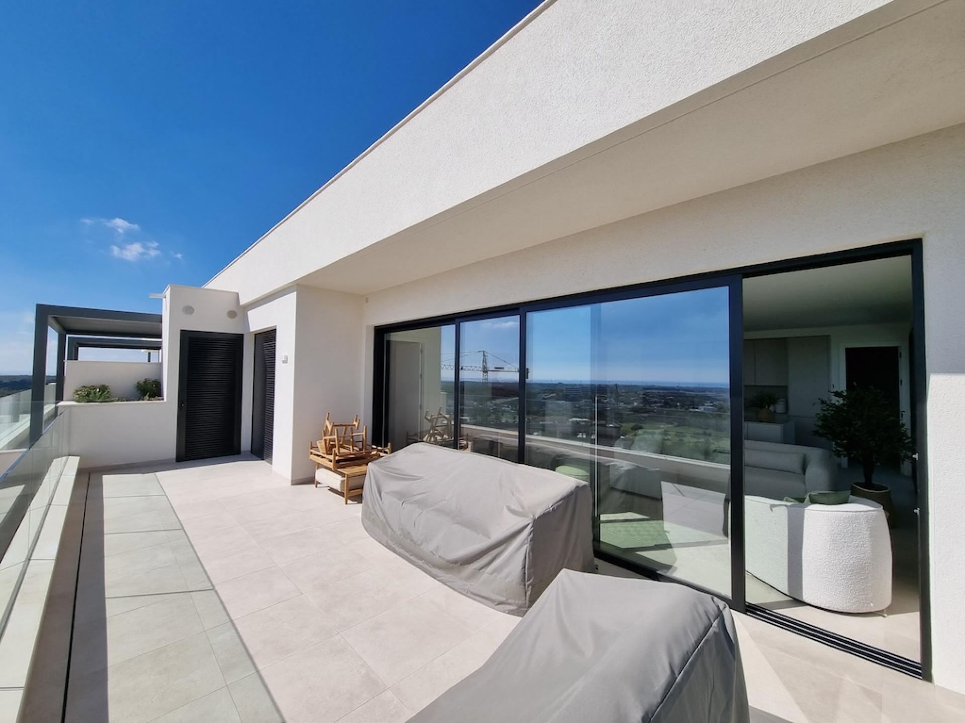 3 Schlafzimmer Wohnung mit Dachterrasse In Las Colinas Golf - Neubau in Medvilla Spanje