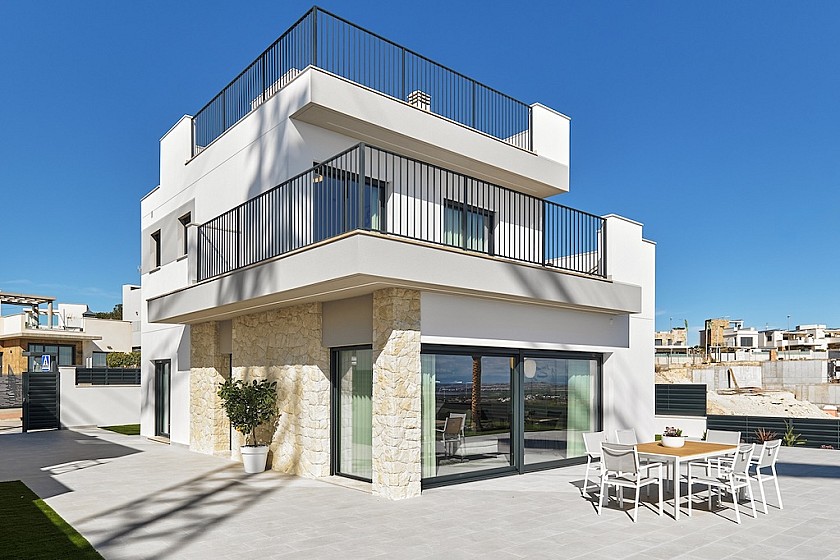 3 Schlafzimmer Villa In San Miguel de Salinas in Medvilla Spanje