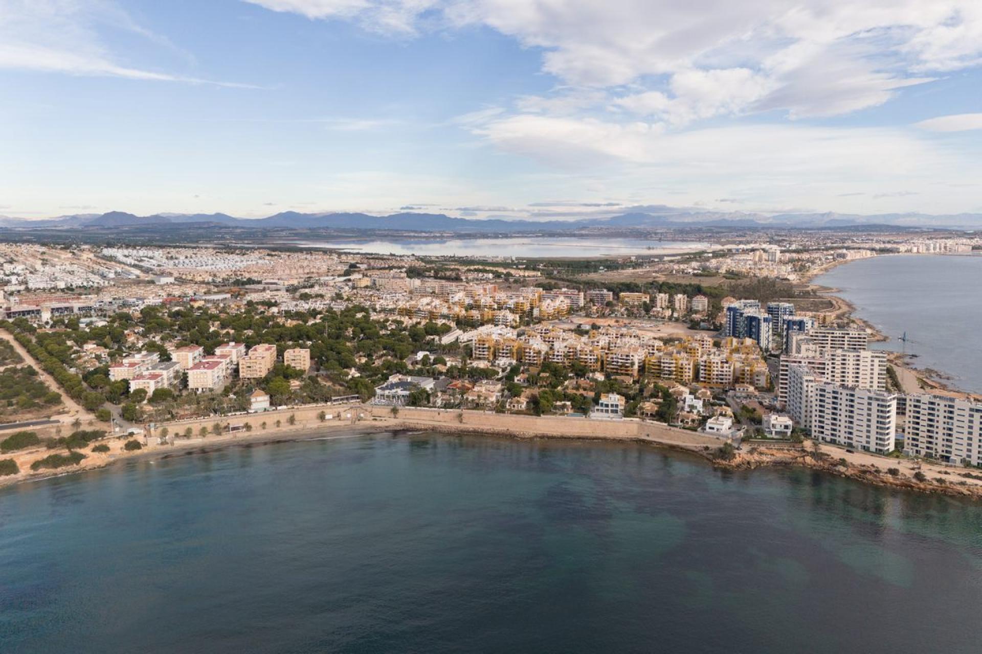 2 Schlafzimmer Wohnung mit Dachterrasse In Punta Prima - Orihuela Costa - Neubau in Medvilla Spanje