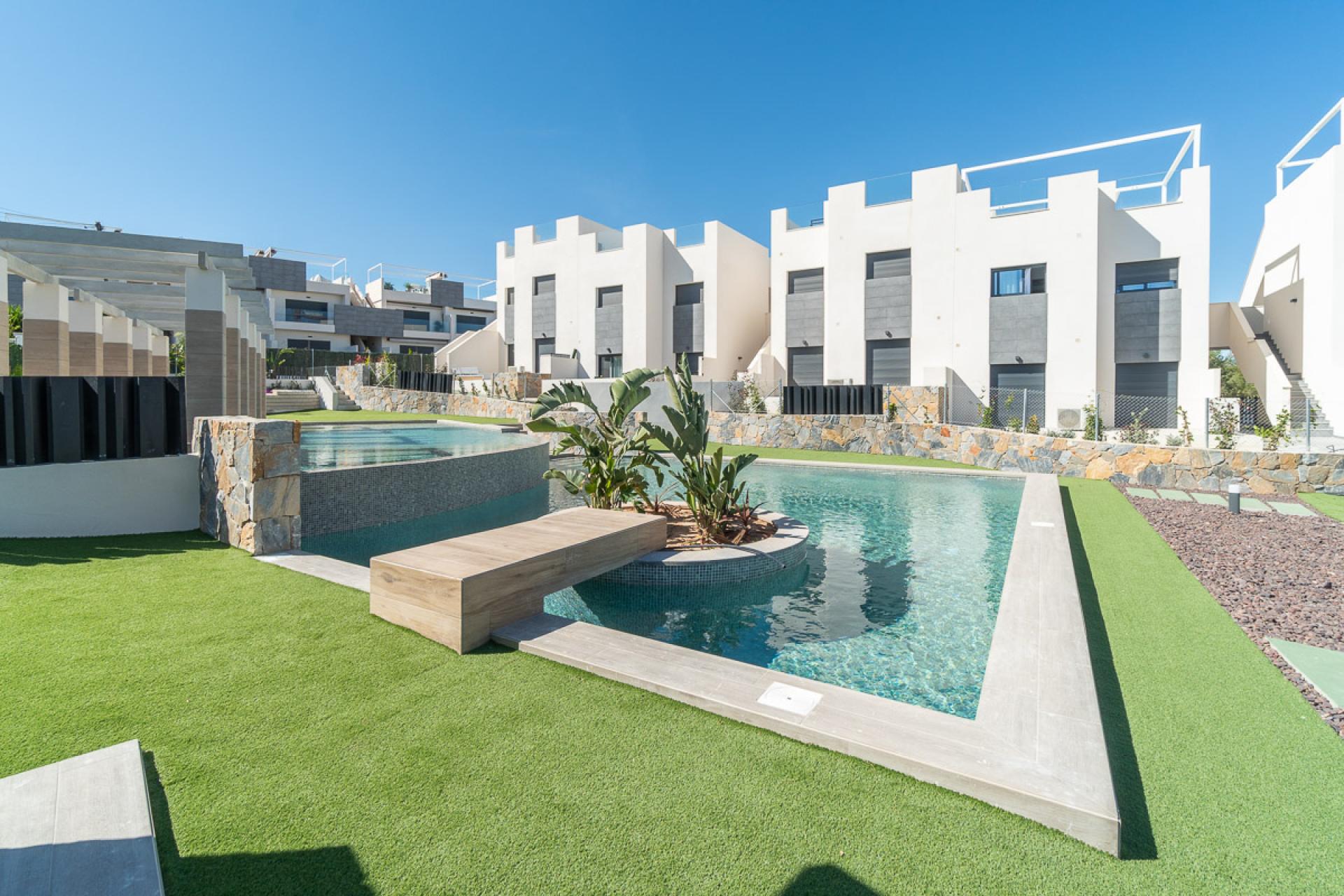 3 Schlafzimmer Wohnung mit Dachterrasse In Torrevieja - Neubau in Medvilla Spanje